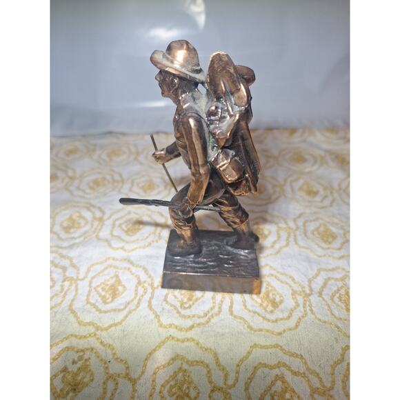 Vintage Solid Brass Alaska Pioneer Figurine – Gold Rush Prospector 4.75" - Picture 2 of 8